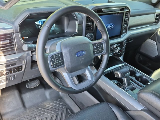 Used 2025 Ford F150 Lariat w/ Equipment Group 501A Mid AWD/4WD image 10
