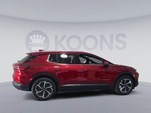 New 2026 Chevrolet Equinox EV LT image 12