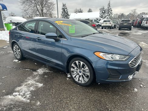 Used 2019 Ford Fusion SE image 5
