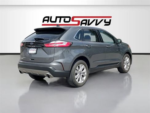 Used 2022 Ford Edge Titanium image 7