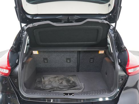 Used 2015 Ford Focus SE FWD image 16
