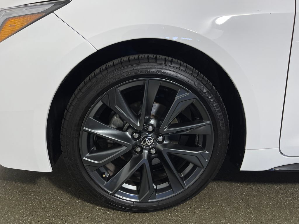 Certified 2025 Toyota Corolla SE FWD image 11