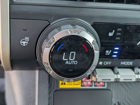 New 2026 Toyota Tacoma Limited AWD/4WD image 14