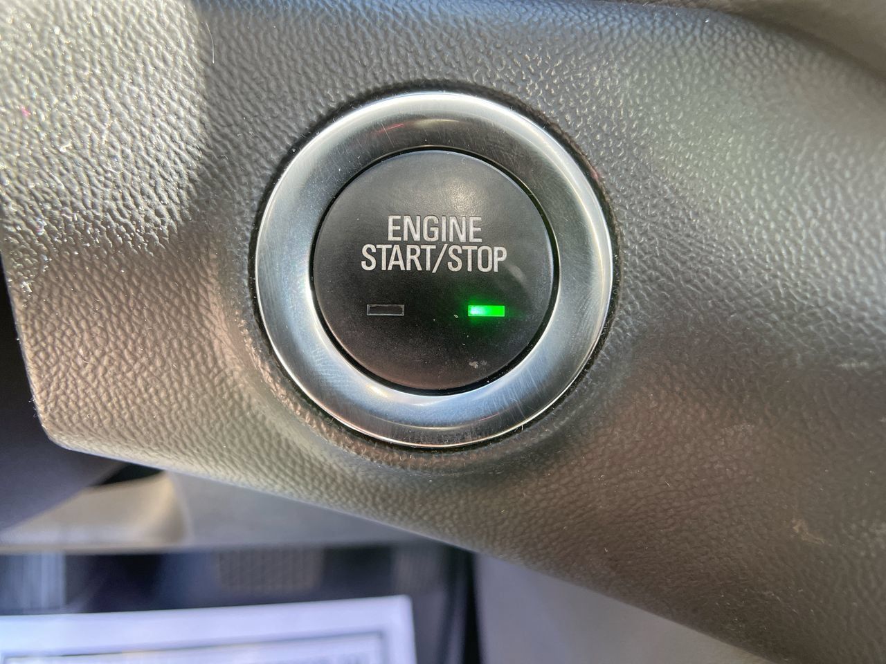 Used 2022 GMC Terrain SLT w/ Tech Package AWD/4WD image 26
