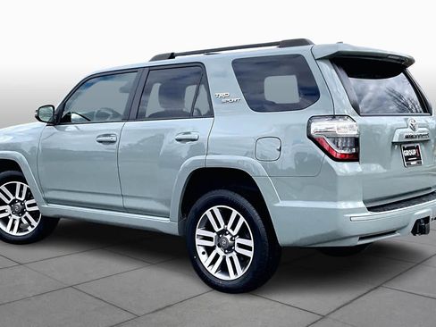 Used 2022 Toyota 4Runner TRD Sport w/ Technology Package image 10