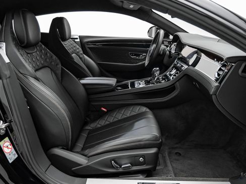 Used 2022 Bentley Continental GT AWD/4WD image 46