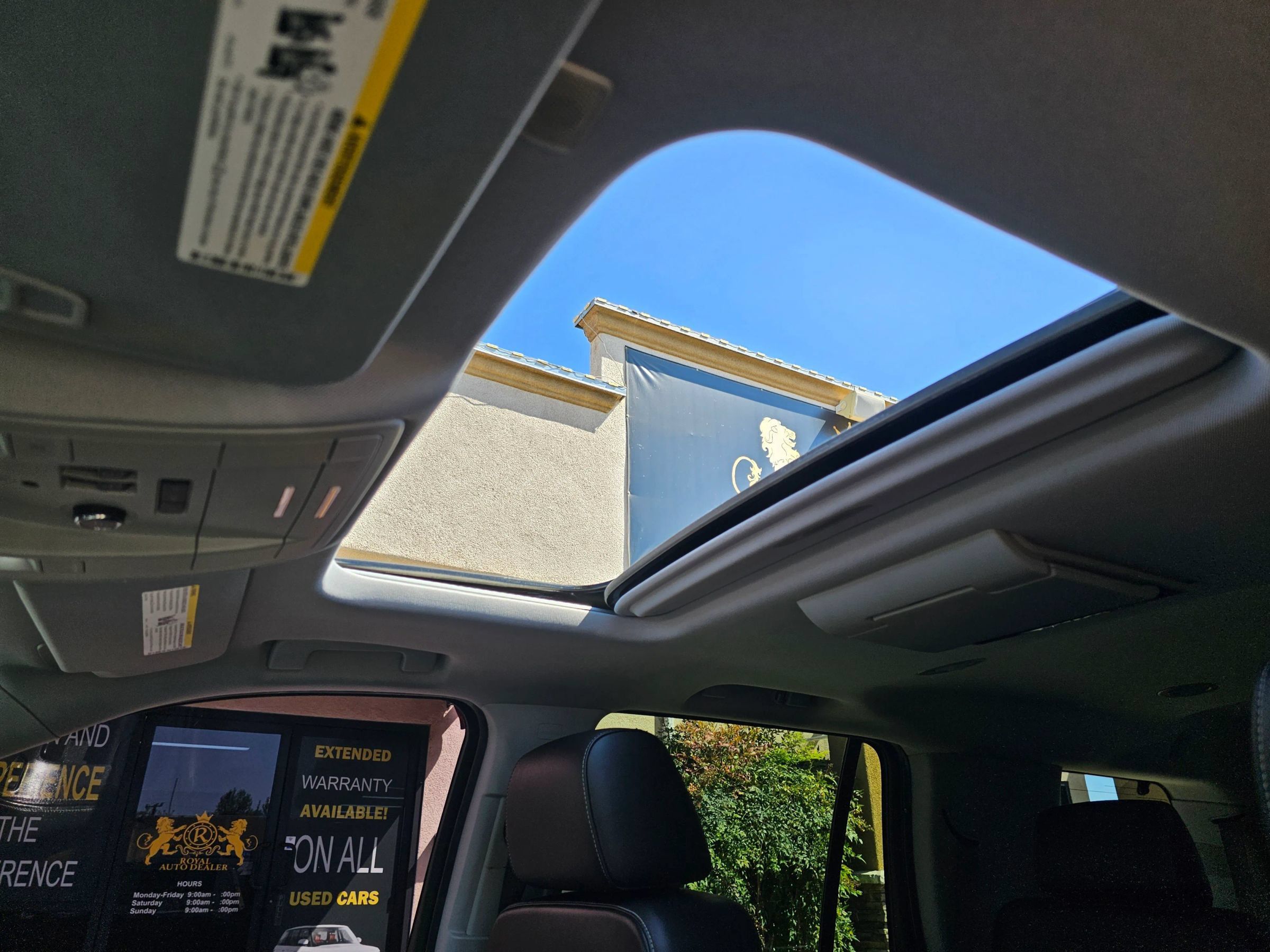 Used 2018 Chevrolet Tahoe LT AWD/4WD image 17