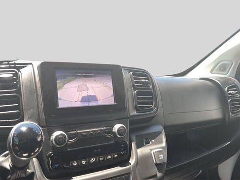 Used 2025 RAM ProMaster 2500 w/ Convenience Group FWD image 11