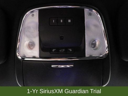 Used 2019 Jeep Grand Cherokee Altitude image 44