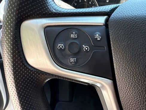 Used 2023 GMC Acadia SLE w/ Driver Convenience Package AWD/4WD image 19