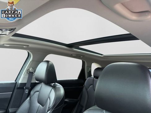 Used 2024 Kia Sorento S w/ Panoramic Sunroof Package AWD/4WD image 30