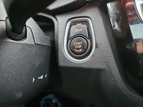 Used 2017 BMW 330i xDrive Sedan image 9