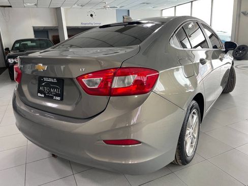 Used 2017 Chevrolet Cruze LT w/ Convenience Package image 7