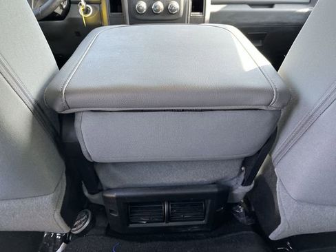 Used 2017 RAM 2500 Tradesman w/ Chrome Appearance Group AWD/4WD image 22