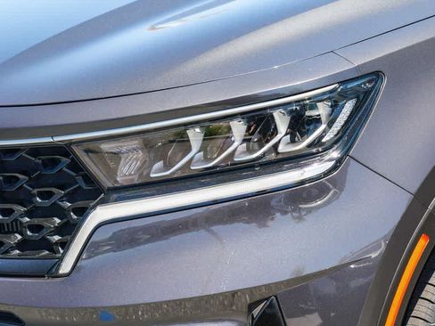 Certified 2023 Kia Sorento EX FWD image 8