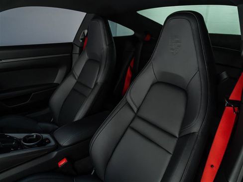 Certified 2025 Porsche 911 Carrera image 5