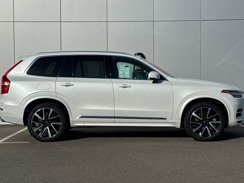 Used 2021 Volvo XC90 T8 Inscription Expression image 6