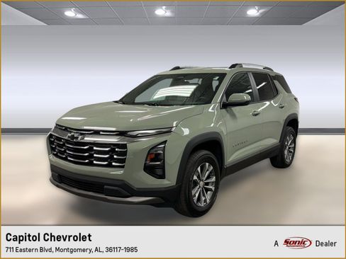 Used 2025 Chevrolet Equinox LT w/ Convenience Package II FWD image 1