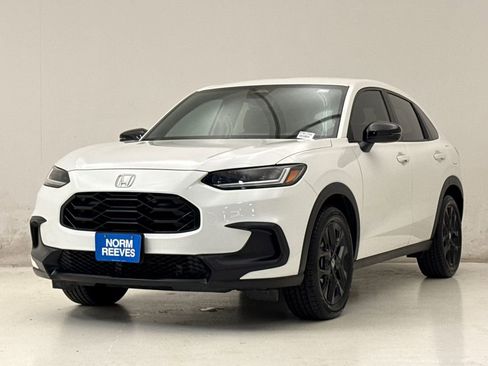 Certified 2024 Honda HR-V Sport image 2