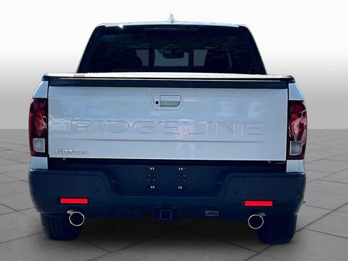 Used 2025 Honda Ridgeline Black Edition image 5
