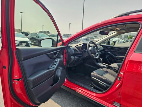 Used 2020 Subaru Crosstrek 2.0i Premium w/ Moonroof Package 1 AWD/4WD image 18