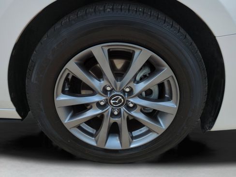 Used 2024 MAZDA MAZDA3 s FWD image 10