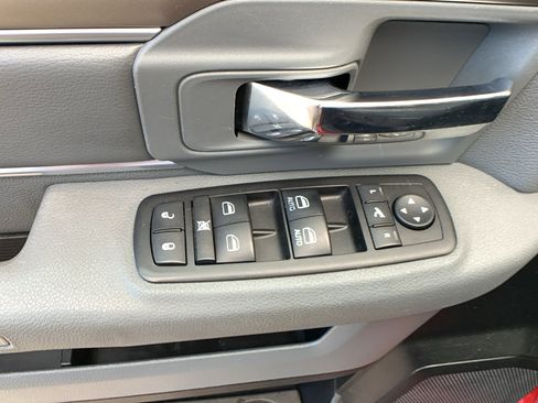 Used 2014 RAM 1500 Big Horn image 12