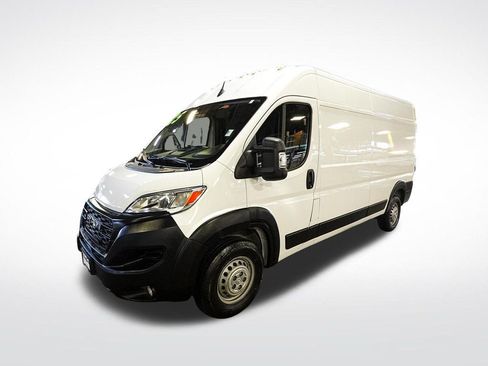 Used 2025 RAM ProMaster 2500 w/ Convenience Group FWD image 4