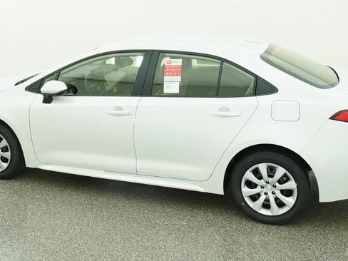 New 2026 Toyota Corolla Hybrid Sedan FWD image 30