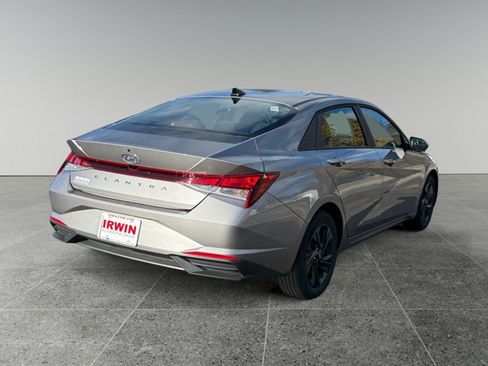 Certified 2023 Hyundai Elantra SEL image 5