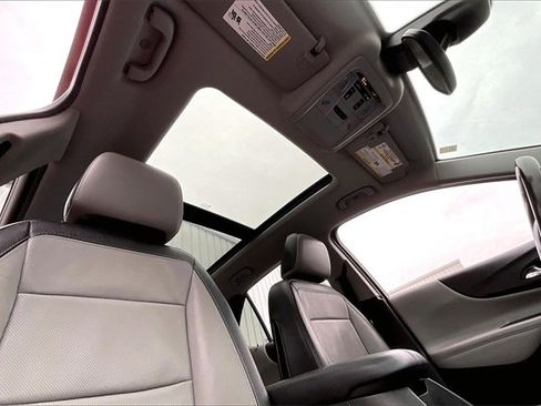 Used 2020 Chevrolet Equinox Premier image 22