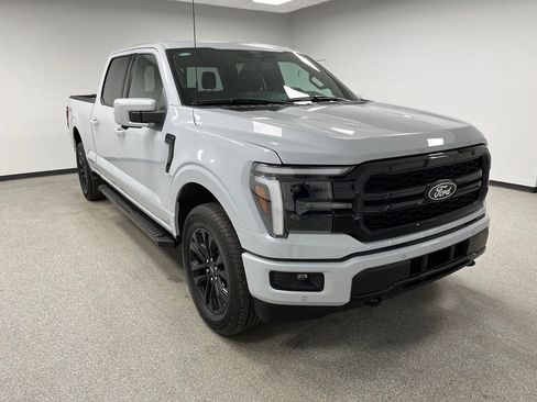 Used 2025 Ford F150 Lariat AWD/4WD image 2
