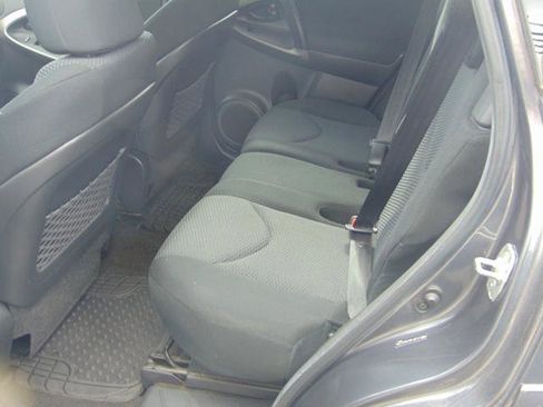 Used 2010 Toyota RAV4 Sport image 10