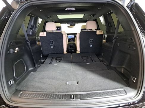 Used 2023 Jeep Grand Cherokee L Limited w/ Black Appearance Package image 26