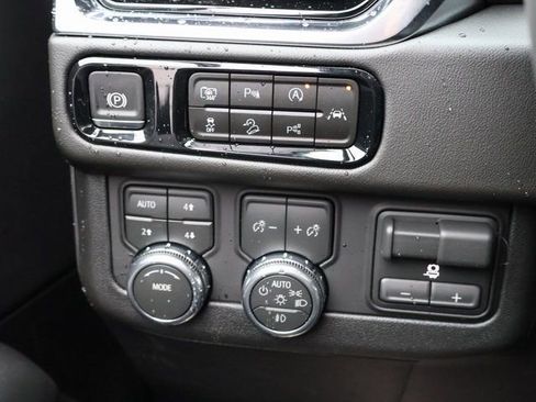 New 2026 GMC Yukon XL Elevation w/ Elevation Premium Package image 45