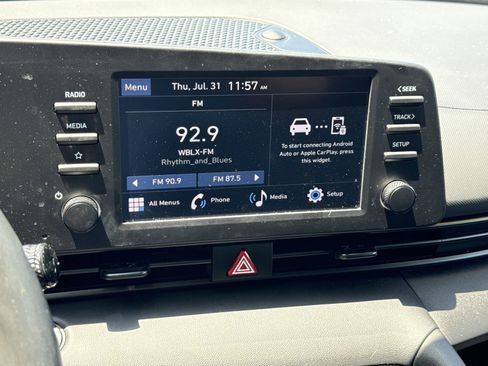 Used 2025 Hyundai Elantra Sport image 23