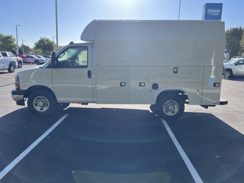 New 2025 Chevrolet Express 3500 w/ Power Convenience Package RWD image 6