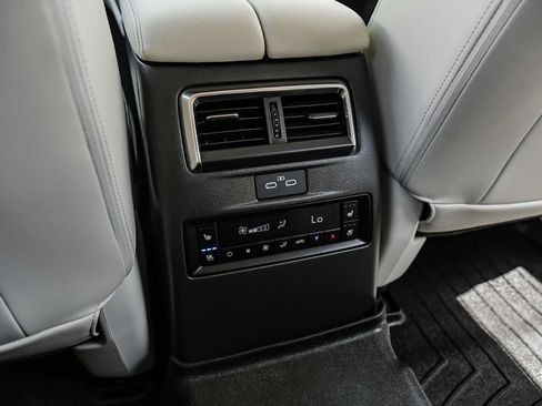 Used 2025 MAZDA CX-90 3.3 Turbo S w/ Premium Plus AWD/4WD image 37