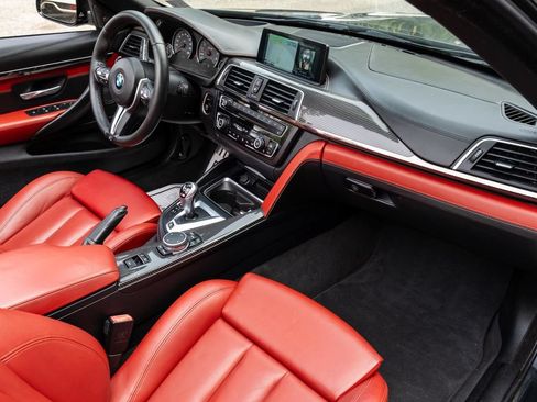 Used 2016 BMW M4 Convertible RWD image 27