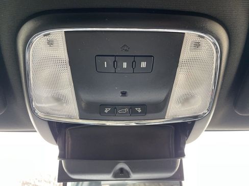 Used 2017 Jeep Grand Cherokee Laredo w/ Quick Order Package 23E image 18