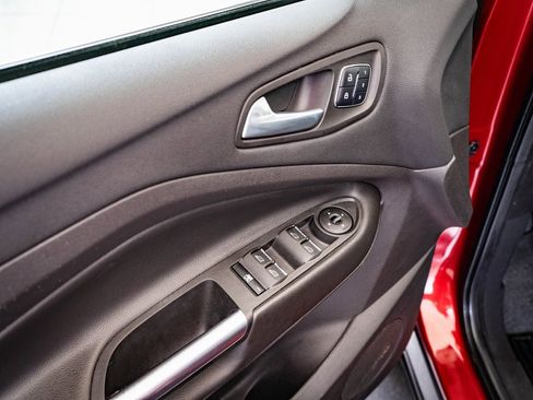 Used 2016 Ford Escape Titanium image 21