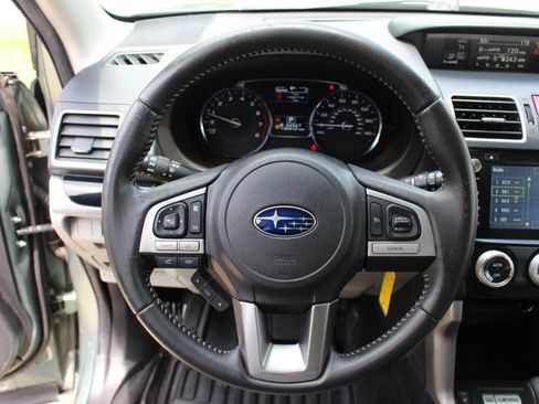 Used 2017 Subaru Forester 2.5i Limited AWD/4WD image 20