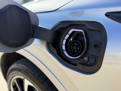 Used 2024 Lincoln Corsair Grand Touring w/ Equipment Group 302A image 35