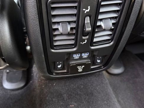 Used 2022 Dodge Durango GT AWD/4WD image 17