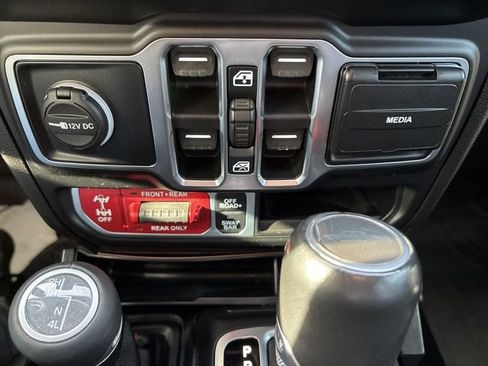 Used 2020 Jeep Gladiator Rubicon image 31