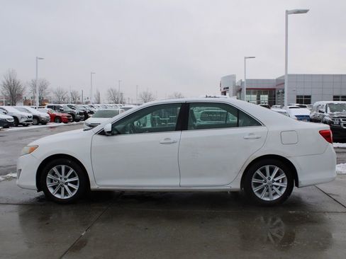 Used 2013 Toyota Camry XLE image 4