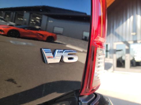 Used 2019 Toyota Tacoma TRD Sport AWD/4WD image 15