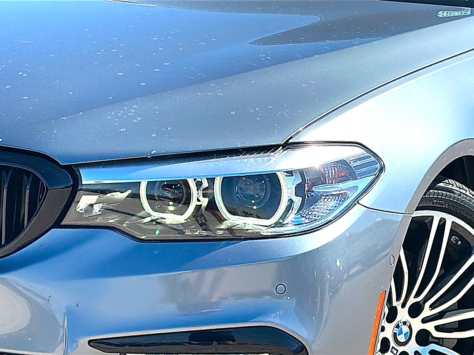 Used 2018 BMW 540i w/ M Sport Package RWD image 4