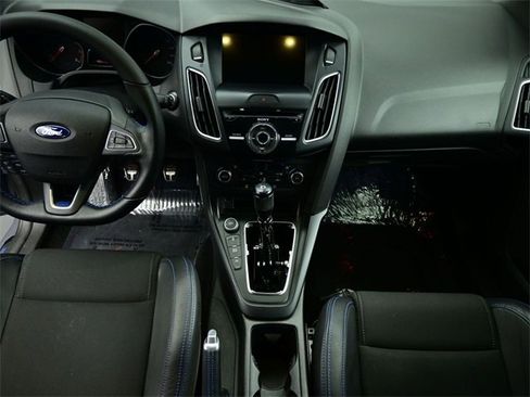 Used 2016 Ford Focus RS image 6