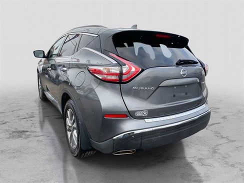 Used 2018 Nissan Murano SV image 3